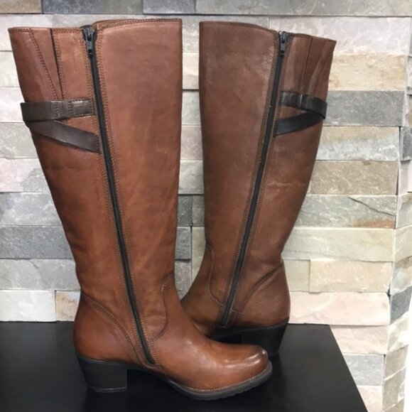Clarks Maymie Stellar Knee High Boot (H78-J) - Picture 4 of 11
